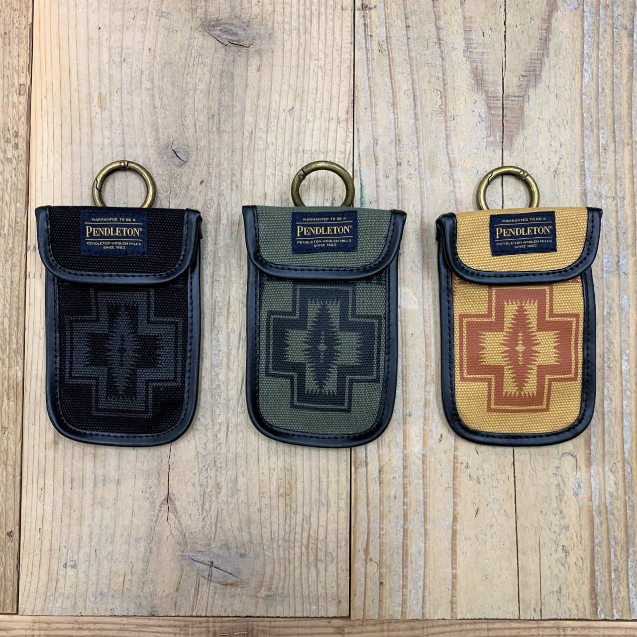 Pendleton With Fd Camp 新作コラボ商品 リレーアタック防止 キーケース 3wayサコッシュ他 ランクル専門店によるランドクルーザー解説 Flexdream Blog Pendleton With Fd Camp 新作コラボ商品 リレーアタック防止 キーケース 3wayサコッシュ他 ランクル専門店によるランドクルーザー解説 Flexdream Blog