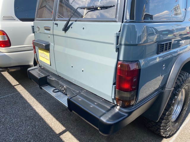 必見 おしゃれなグレーの78プラド入庫です しかもマニュアル ランクル専門店ですのでランドクルーザーだけ Flexdream Blog