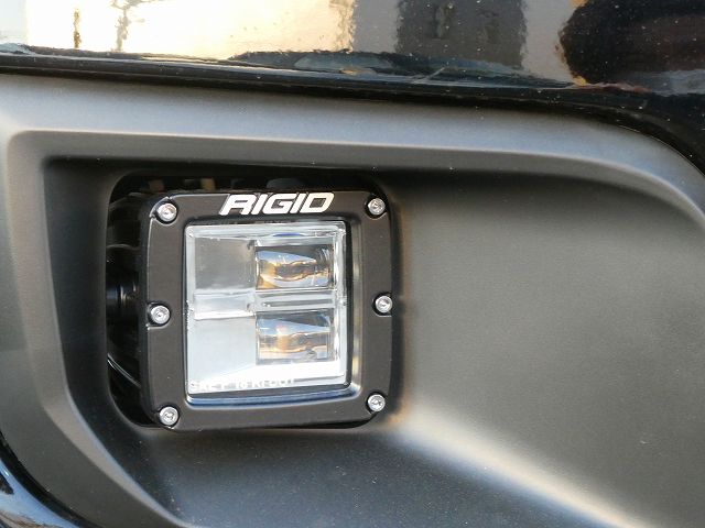 現行　セコイア　TRDPRO　RIGIDINDUSTRIES　LED　FOG