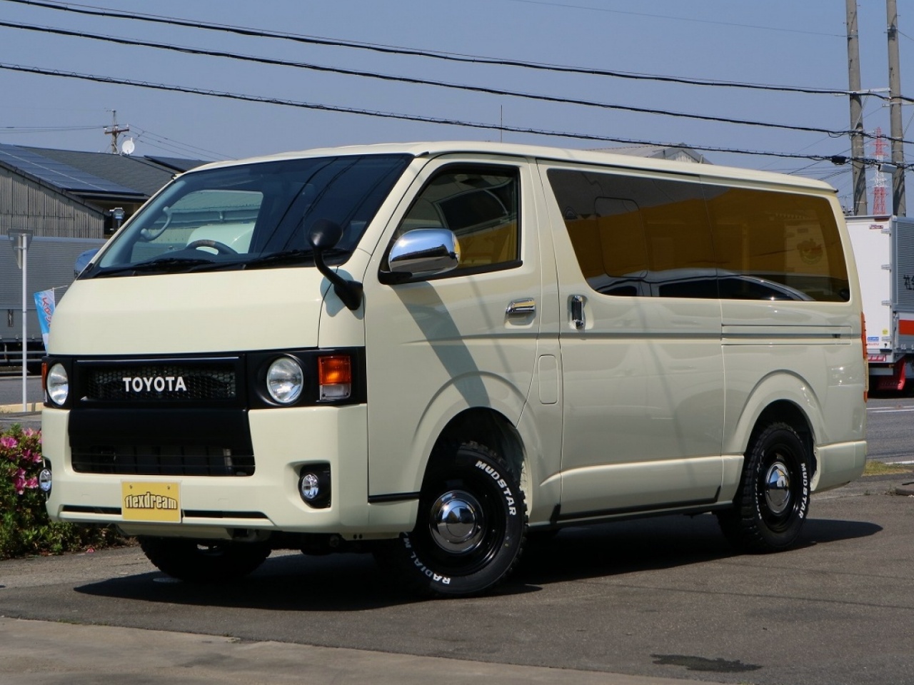 丸目換装 特注カラーが標準ボディで完成 内装もクラシックな新車ハイエースバン スーパーgl ディーゼル4wd ハイエース好きなんだもん ハイエース専門店blog Flexdream Blog