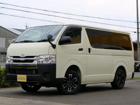 H29ハイエースバン DX ディーゼル4WD