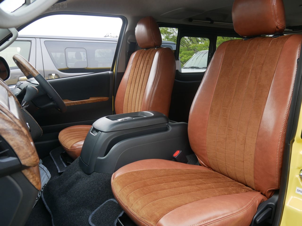 クラフトプラス製コーデュロイシートカバーご紹介 ハイエース専門店の車中泊 アウトドアビークル Flexdream Blog