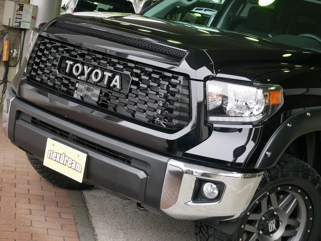 現行ニュータンドラが入庫しました リフトアップでワイルドスタイルに大変身 Usトヨタ逆輸入車専門店のカスタムビークル Flexdream Blog 現行ニュータンドラが入庫しました リフトアップでワイルドスタイルに大変身 Usトヨタ逆輸入車専門店のカスタムビークル Flexdream Blog
