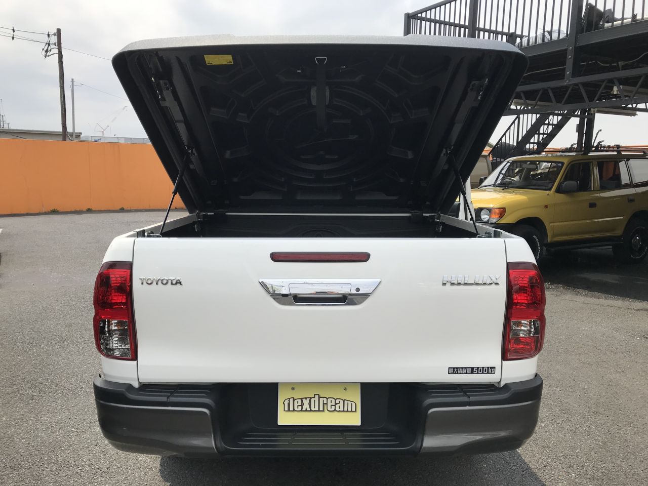 ハイラックス　GUN125 純正ハード　TRDトノカバー ハイラックス GUN125 ハードトノカバー TRD純正 - メルカリ