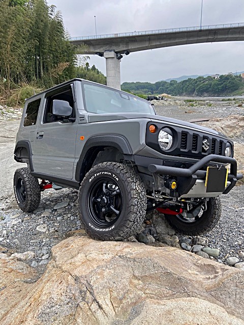ジムニーjb64の外装パーツをline X仕様にチェンジ Line X 自動車部門 公式ブログ Flexdream Blog ジムニーjb64の外装パーツをline X仕様にチェンジ Line X 自動車部門 公式ブログ Flexdream Blog