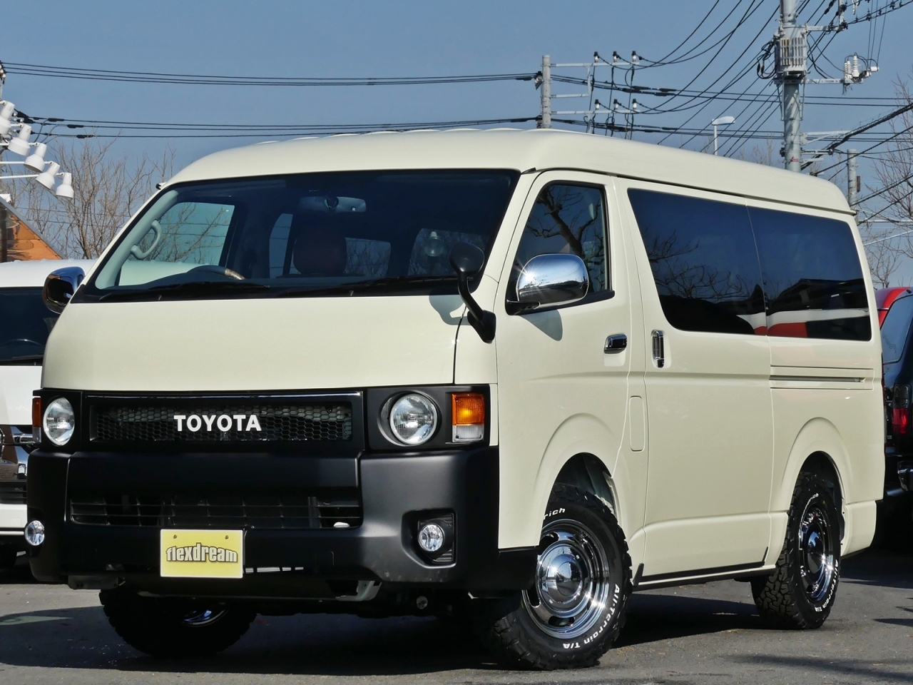 丸目換装 Fd Box0 85万円もお値引きのチャンス 新車ハイエースワゴン Gl Fd Classicコンプリートのご紹介 ハイエース好きなんだもん ハイエース専門店blog Flexdream Blog