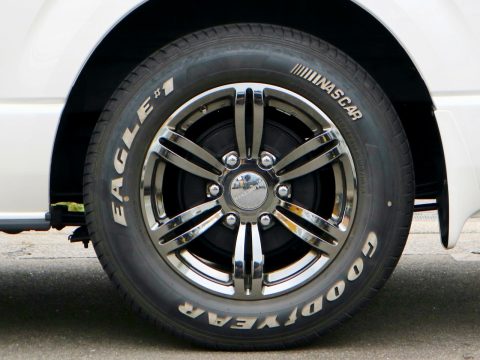 415コブラ：バッドラッカー x Goodyear：ナスカー