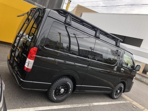 ワイド／ミドルルーフの車両にカスタム施工しました