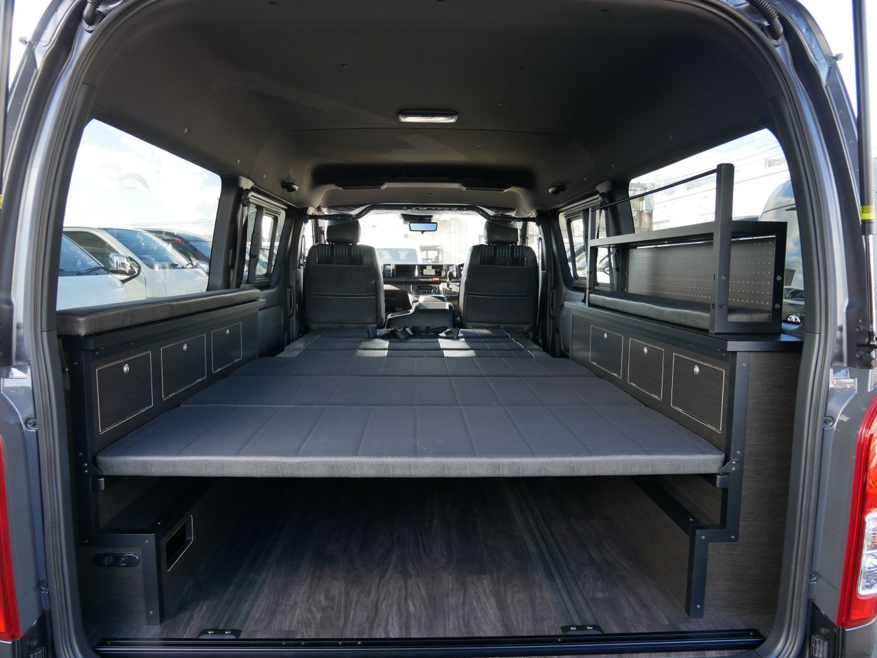 ハイエース専門店の車中泊 アウトドアビークル Flexdream Blog 11