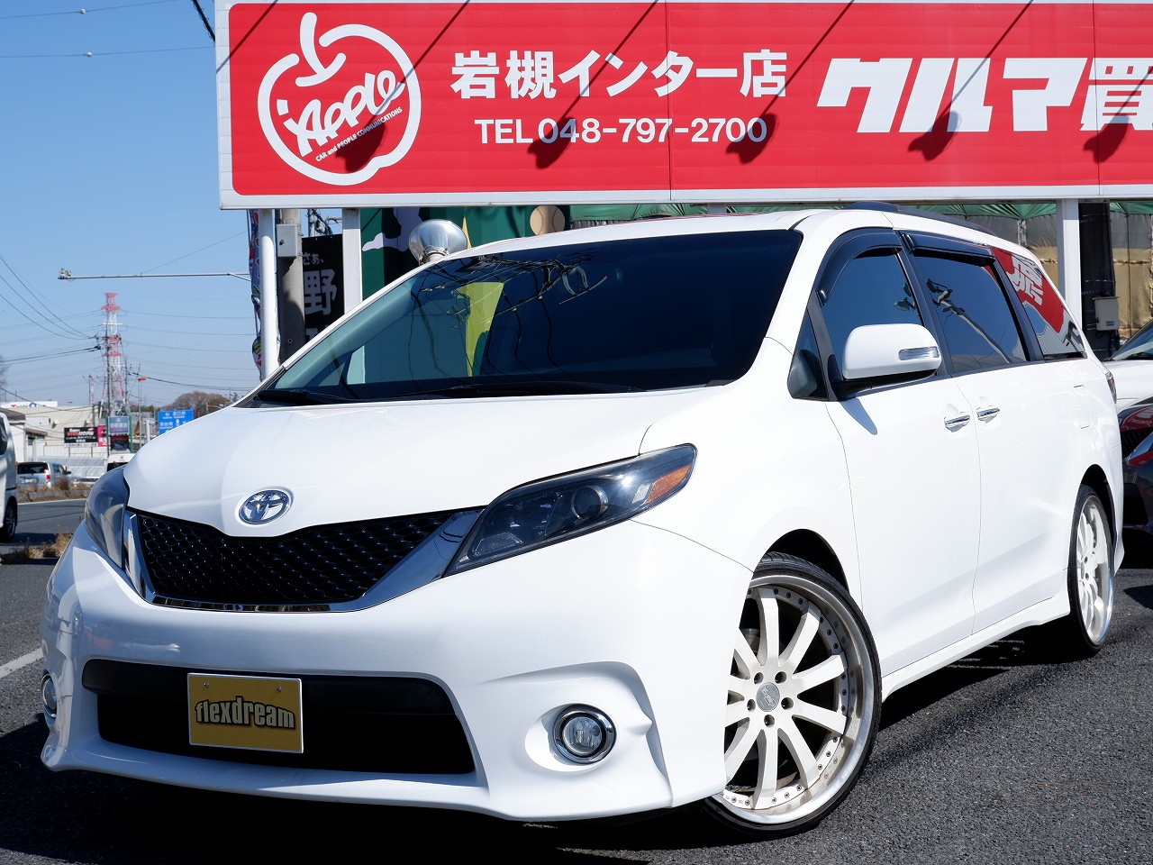 ２０１５年モデル　新車並行　シエナ　ＳＥ　プリファードＰＫＧ　２オーナー　買取直販　自社輸入　ＡＬＰＩＮＥ９インチ地デジナビ　ＡＬＰＩＮＥリアモニター　ＥＴＣ　両側電動スライドドア　電動リアゲート　スマートキー　サンルーフ(チルト＆スライド)　ＳＥ専用インナーブラックヘッドライト　ＳＥ専用クリアテール　ＷＯＲＫ　Ｅｑｕｉｐ　２２インチアルミ　ＬＥＸＡＮＩ　ＡＴＲ　ＳＰＯＲＴ　２４５／３０ＺＲ２２