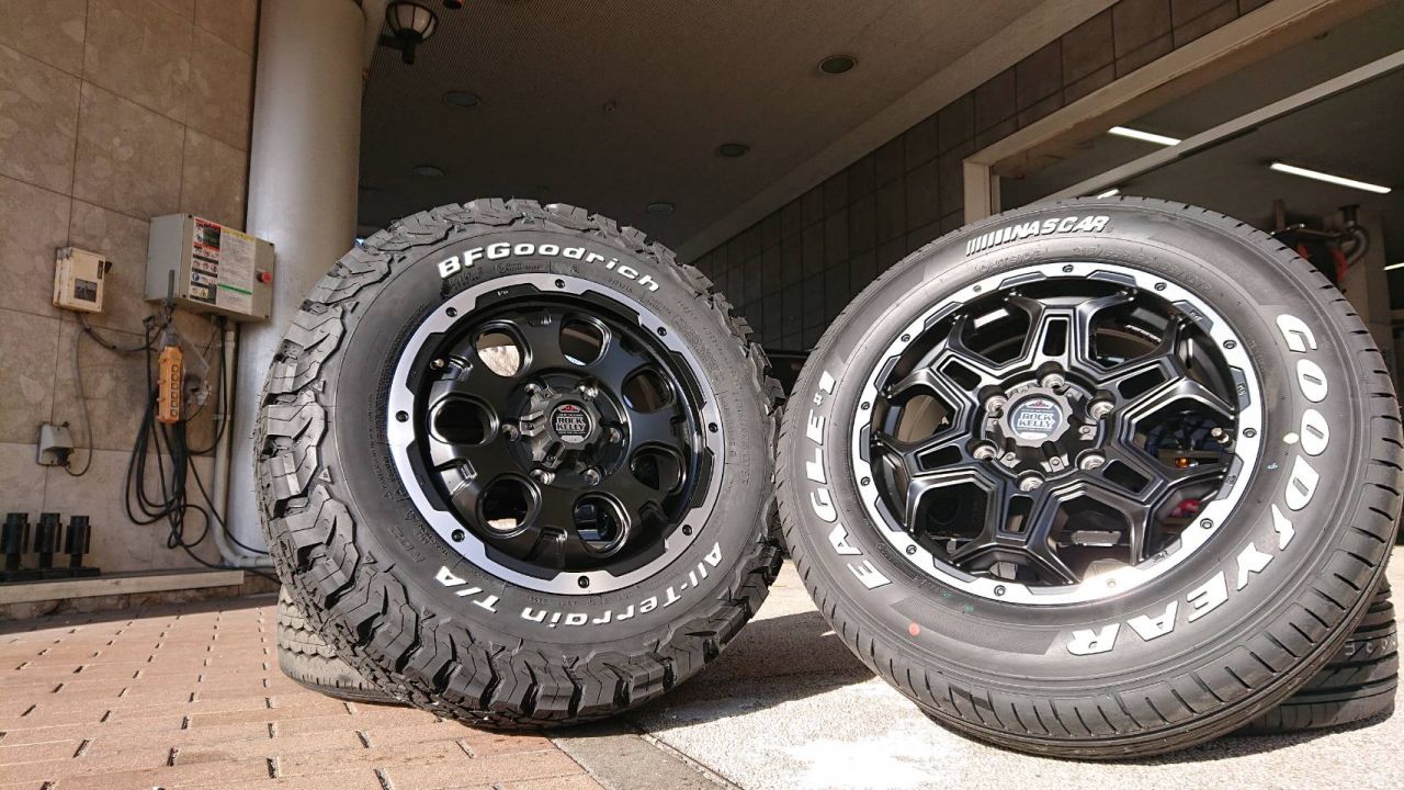 ⛰新作ホイール⛰ロックケリーが入荷！！！｜ハイエース専門店の車中泊・アウトドアビークル｜flexdream blog