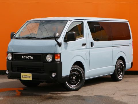 お客様オーダーのコンプリートカー製作☆ オールペイント x 丸目換装の新車ハイエースバン！