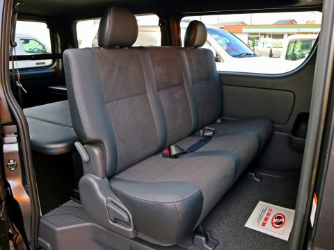 乗り心地の良いシートが商用車とは思えない♪ 乗り心地の良いシートが商用車とは思えない♪