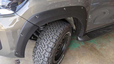 ハイラックス JAOS オーバーフェンダー ハイラックス JAOS オーバーフェンダー