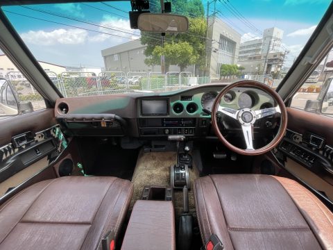 ランドクルーザー60VX 室内