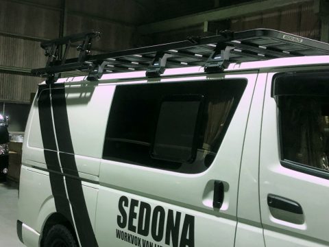 お客様ご注文カスタムご紹介☆ | SEDONA type III にRHINO-RACK製ルーフラック＆サイドラダー取り付け！