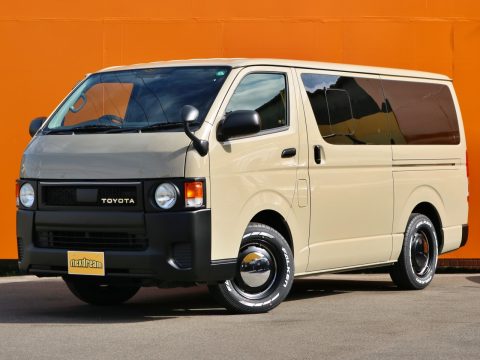 H30ハイエースバン 丸目コンプリート