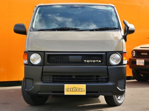 オールペイントはJEEP純正“ゴビ” オールペイントはJEEP純正“ゴビ”