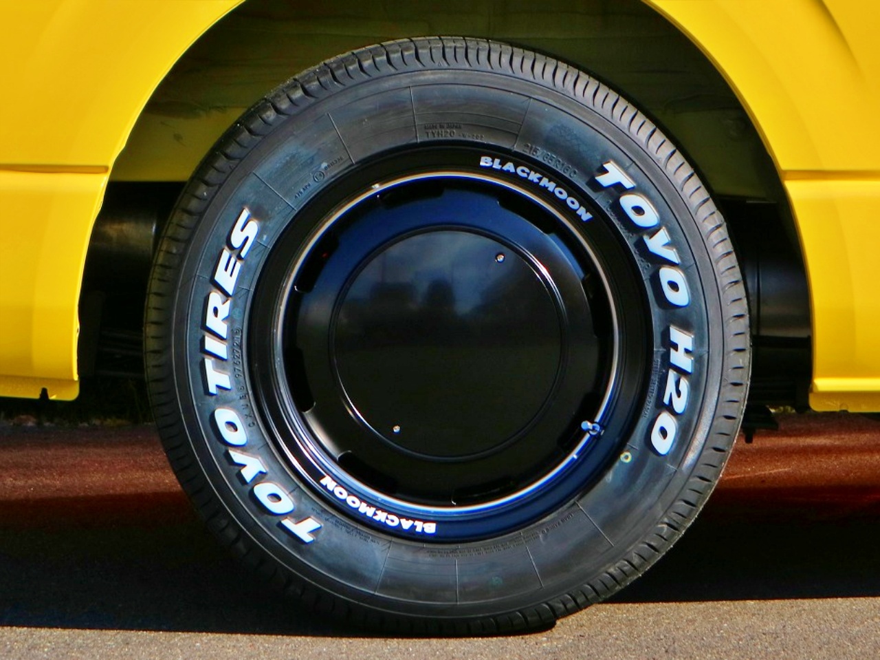 ガルシアシスコ BLACK MOON EDITION 5.5J-16 +20 5H139.7 セミグロスブラック+リムヴァーレイポリッシュ & トーヨー プロクセス CL1 SUV 175/80R16 ガルシアシスコ ブラックムーンエディション 15インチ 4.5J