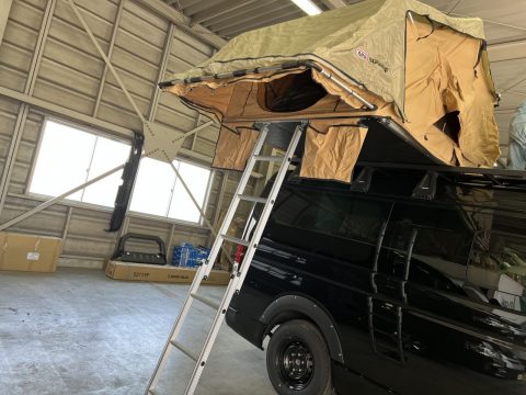ARB 4x4　SIMPSON III ROOFTOP TENT　×　RHINO-RACK　BATWING AWNING　for HIACE