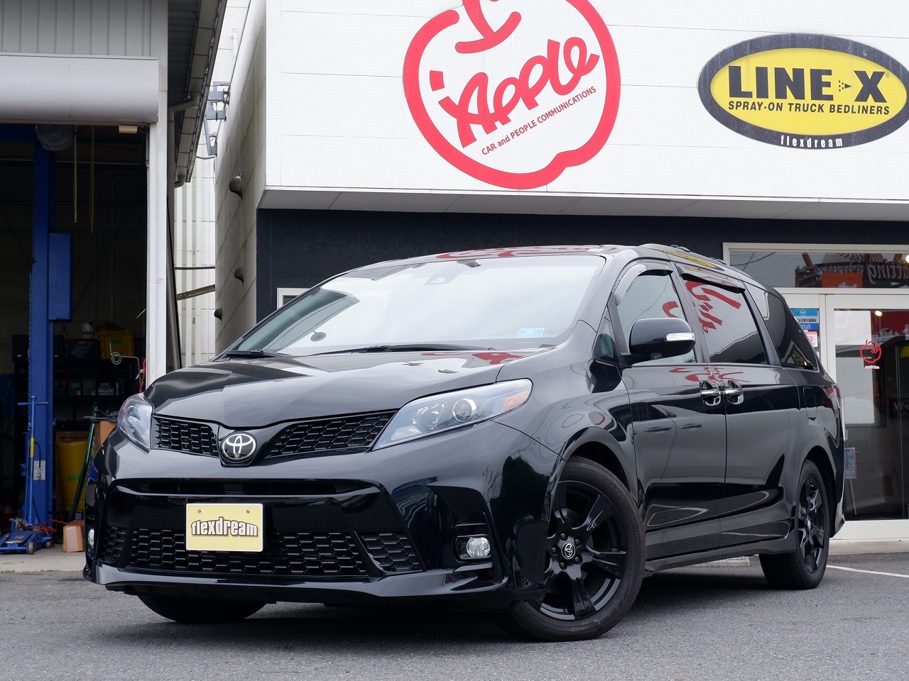 入庫ラッシュ タンドラに シエナに あの人気車 Usトヨタ逆輸入車専門店スタッフの独り言 Flexdream Blog