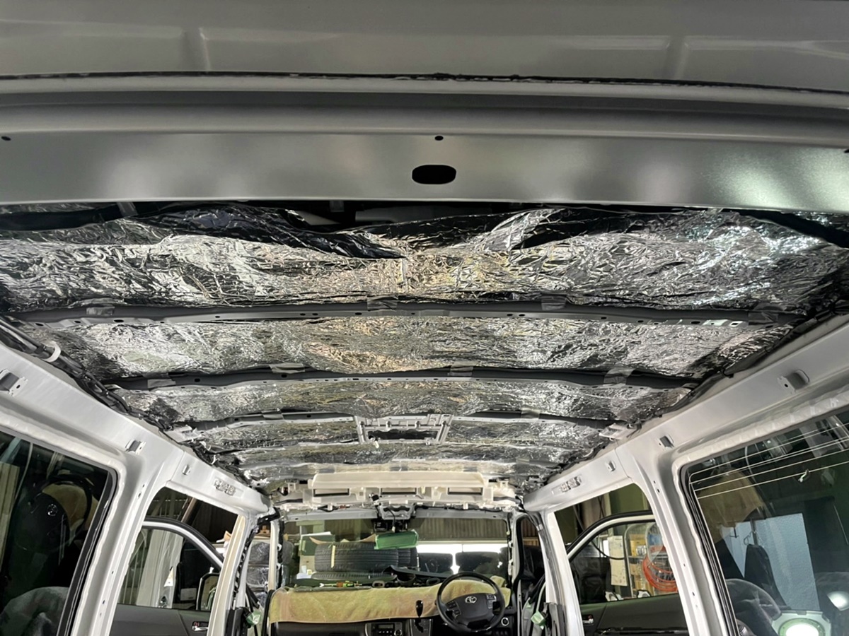 車中泊にオススメ 防振防音断熱施工 ハイエース好きなんだもん ハイエース専門店blog Flexdream Blog