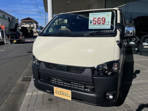 flexdreamハイエース三郷店　FDcamper1　純正グリルLINE-X仕様　入庫致しました！！