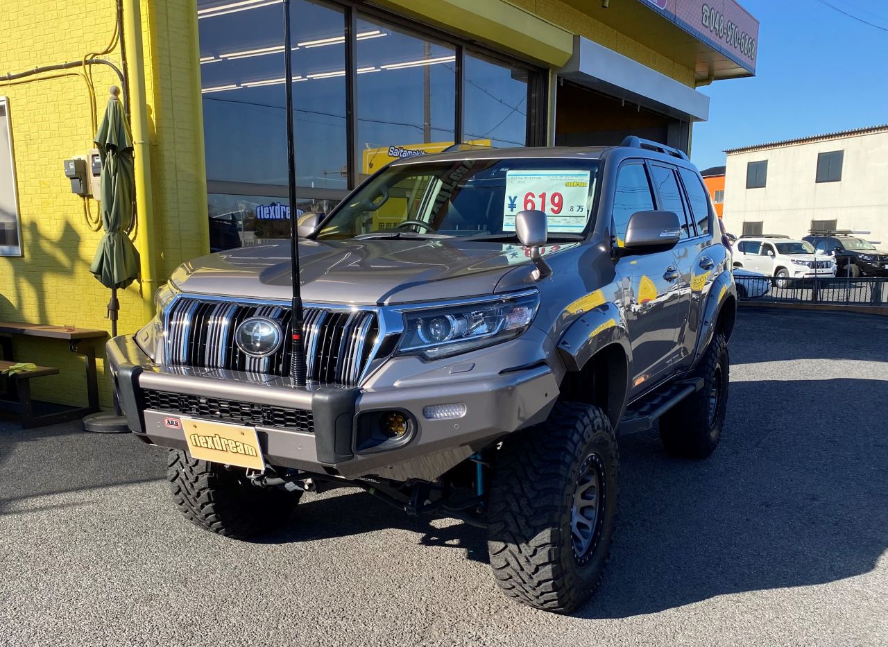 大迫力6インチリフトアップ ARBバンパー装備済み JOINTさんで制作され