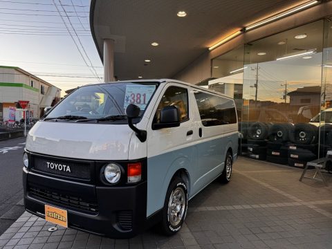 flexdream ハイエース三郷店 最新新車コンプリート紹介！！【アイスブルーツートンDX】のご紹介！！