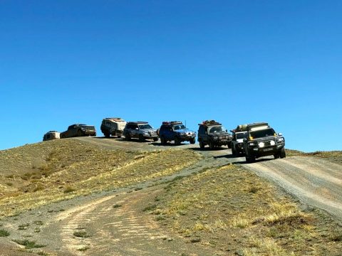 モンゴル アップダウン 風景 オフロード ランドクルーザー ARB カスタム