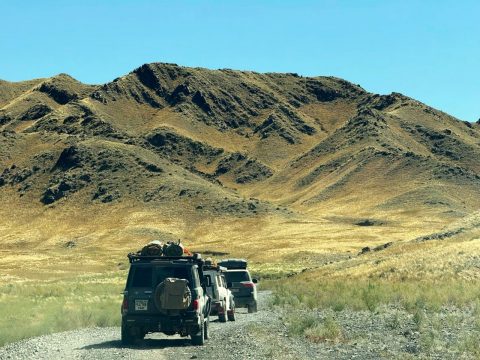 モンゴル アップダウン 風景 オフロード ランドクルーザー ARB
