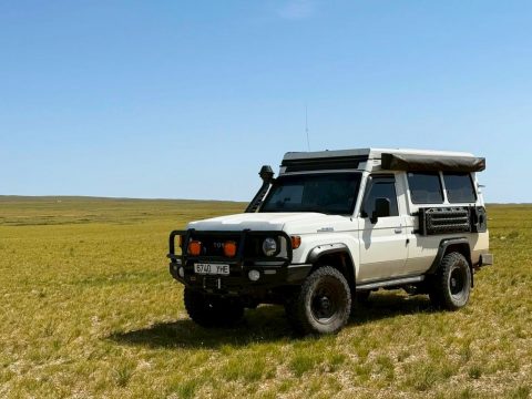 ARB ランクル70 トゥループキャリア バンパー　