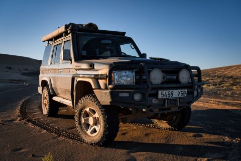 ランドクルーザー70 ARB モンゴル 砂丘