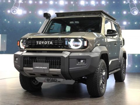 トヨタ ランドクルーザーFJ 海外ARB仕様 フロントビュー