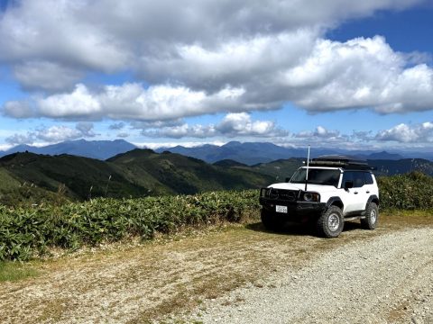 landcruiser250-arb-overland-tenku-rindo-shikoku 天空の林道を走るランドクルーザー250とARBエスペランスRTT・ベースラックのオーバーランド仕様