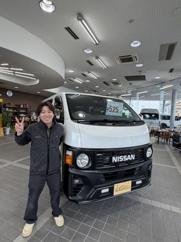 フレックスドリームハイエース三郷店に入社しました小林です！